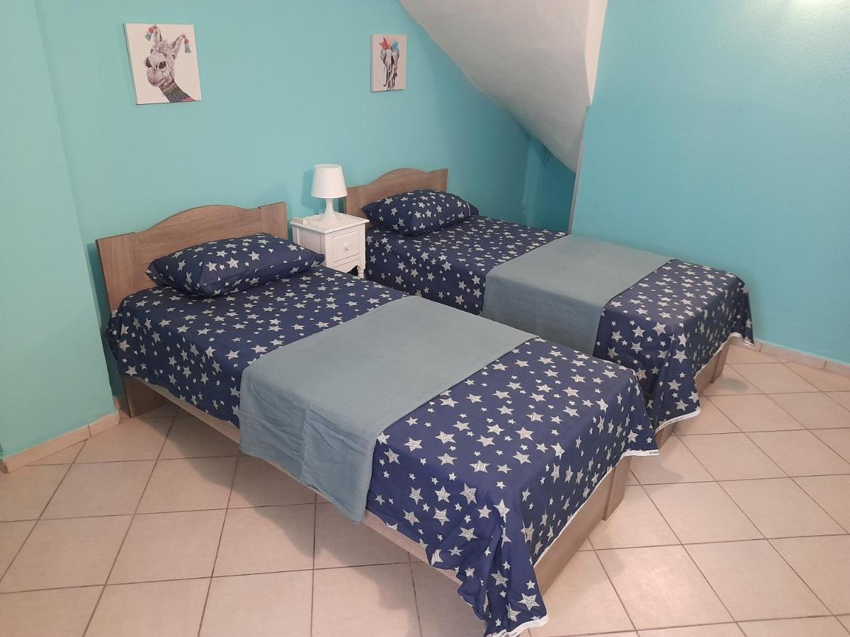 Angel House Apartment นิกิติ ภายนอก รูปภาพ
